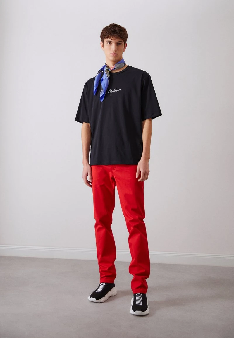 MOSCHINO TROUSERS - Stoffhose - Red – Bild 3