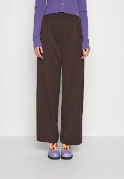 Monki GINNY TROUSERS - Stoffhose - Brown Dark Brun